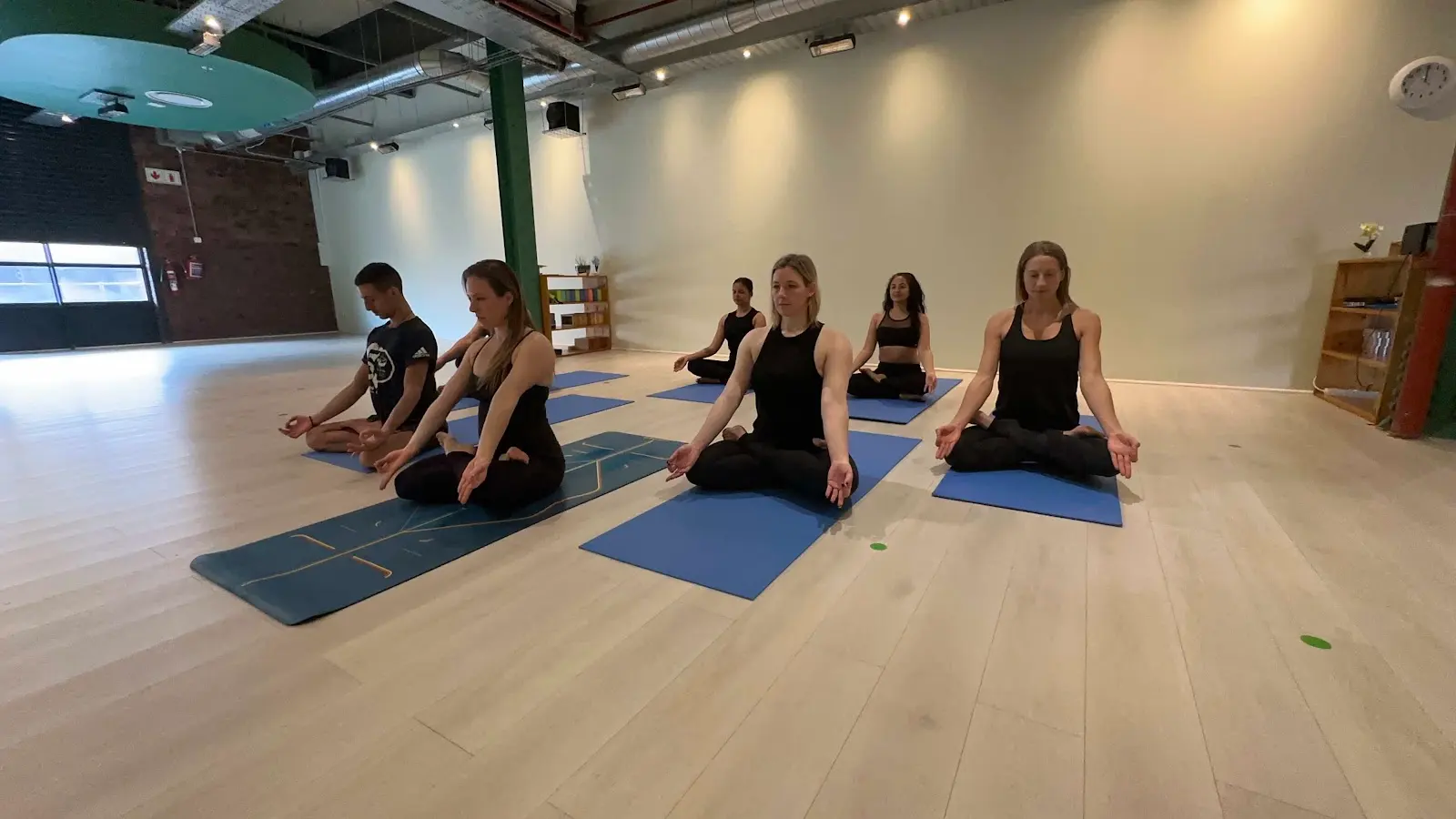 Yo Yoga, photo 2
