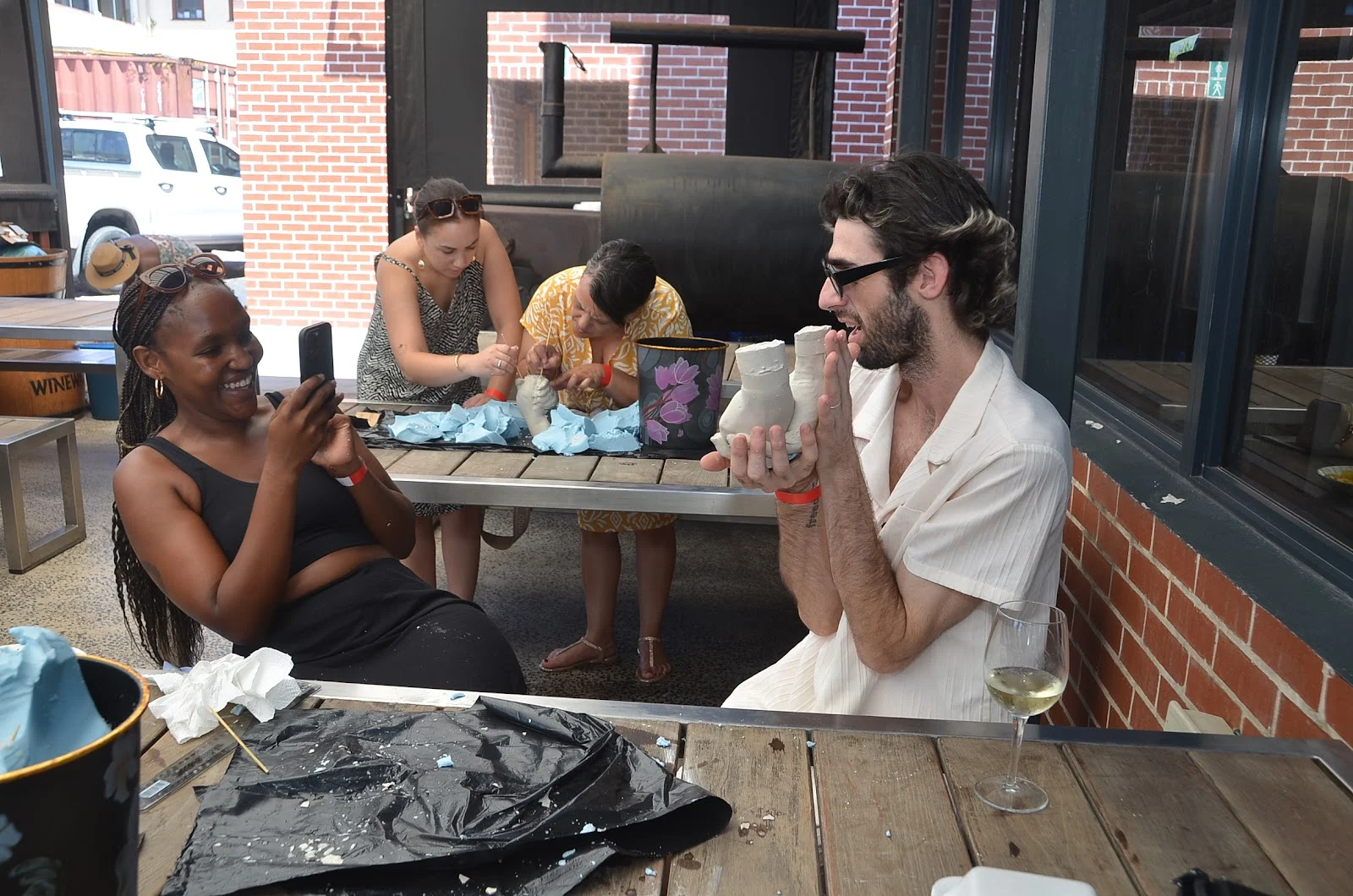 2handsy Experience | Team Building | Family | Tourist | Dating Activity in Cape Town, photo 3