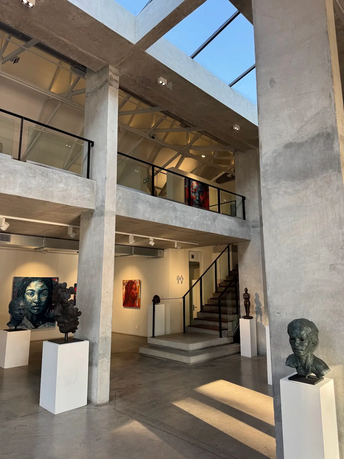 Lionel Smit Studio, photo 2