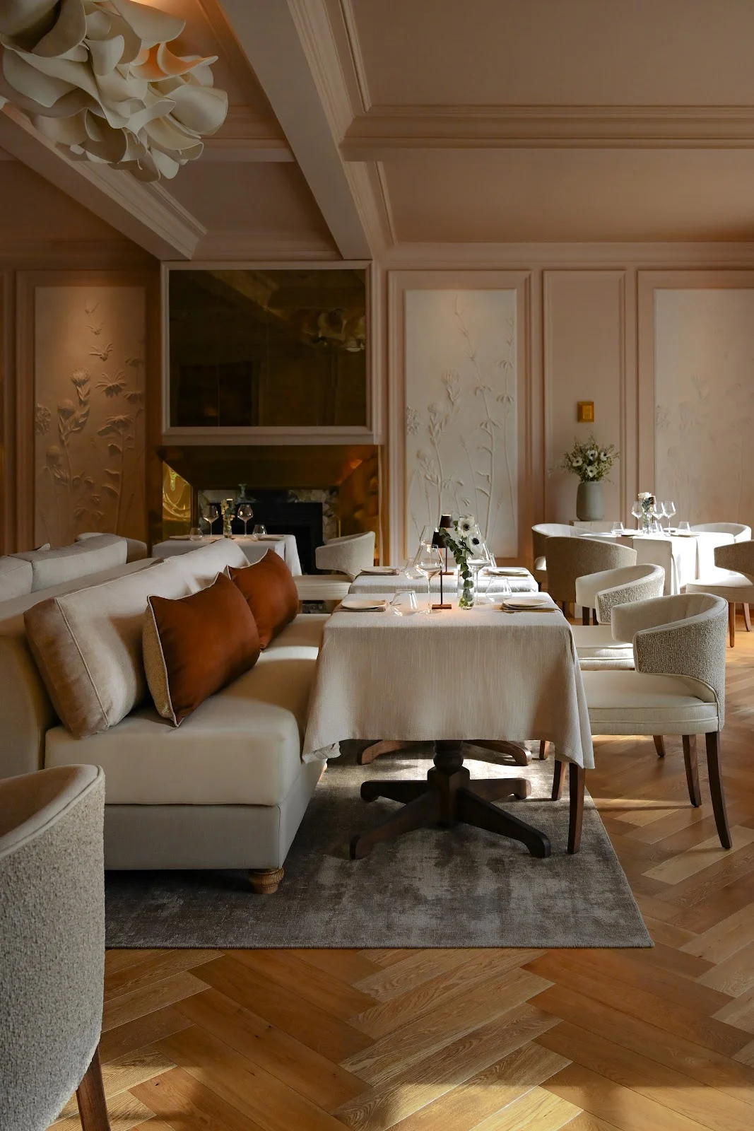 BLOOM Restaurant