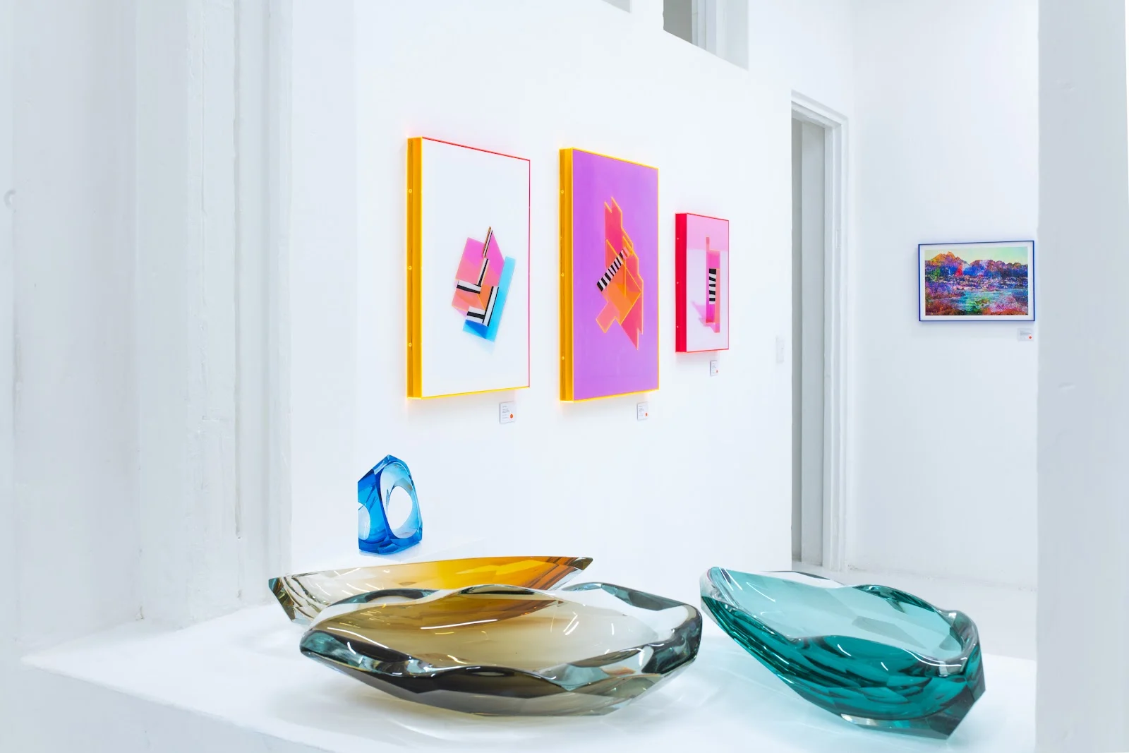 Ultraviolet Gallery, photo 5