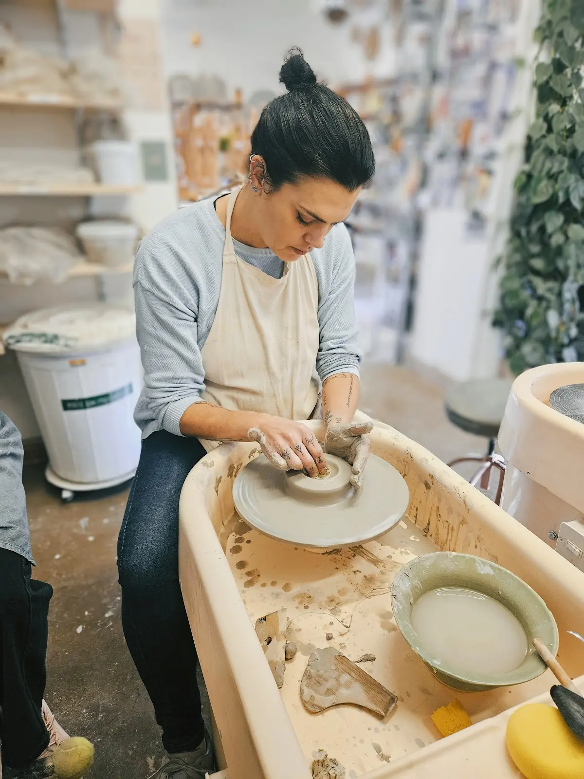 Clay Hands, photo 9