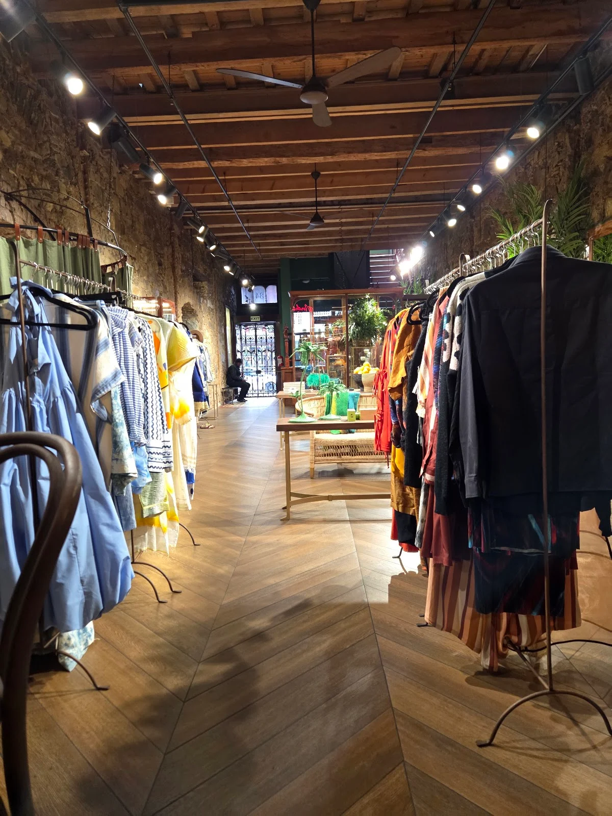 Merchants on Long, photo 4