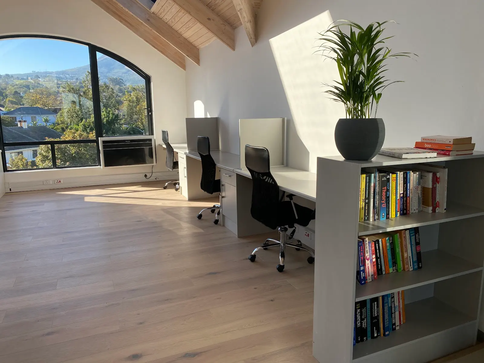 WorkWiser co-working office spaces & boardrooms, photo 8