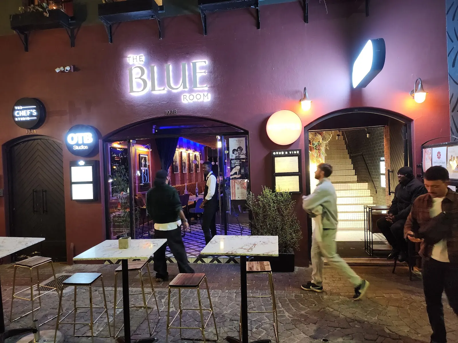 The Blue Room, photo 5