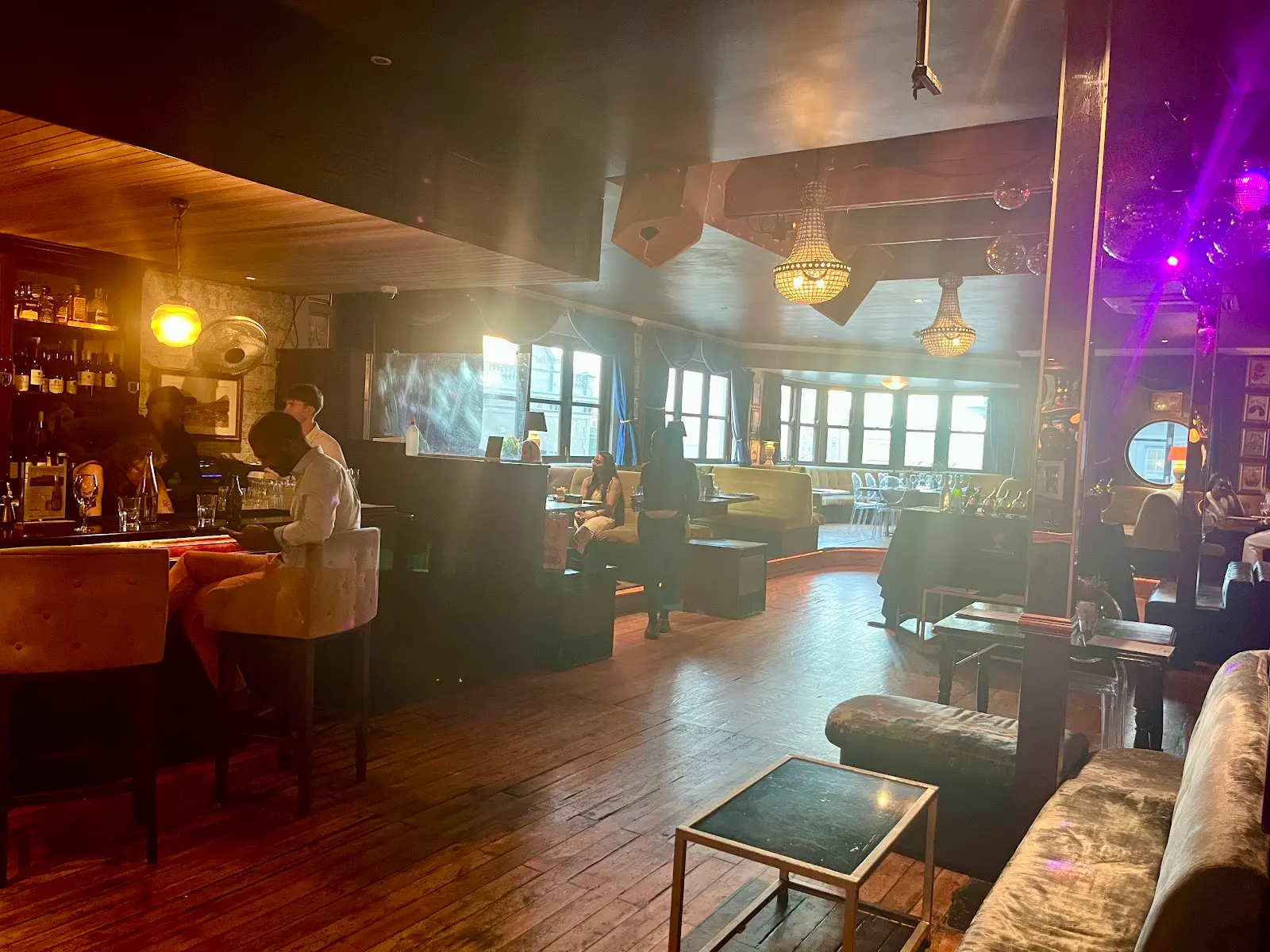 Harringtons Cocktail Lounge, photo 4