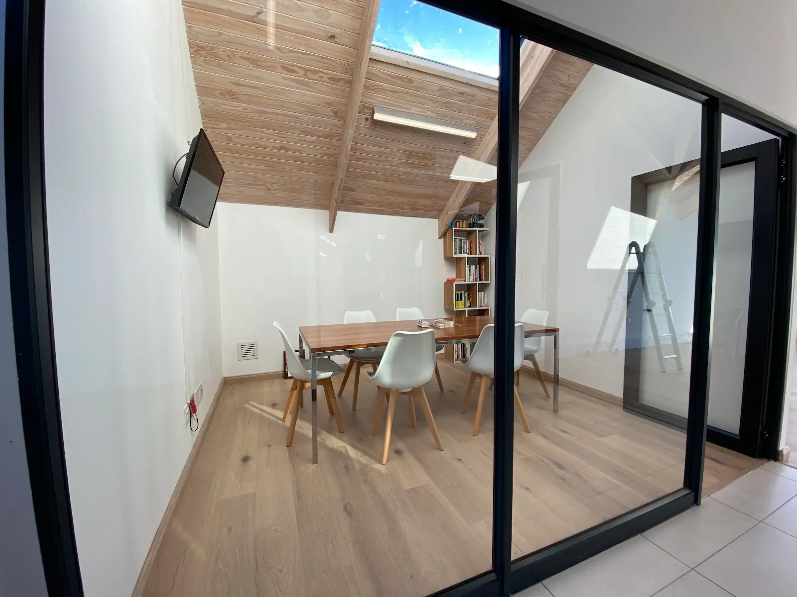 WorkWiser co-working office spaces & boardrooms, photo 6