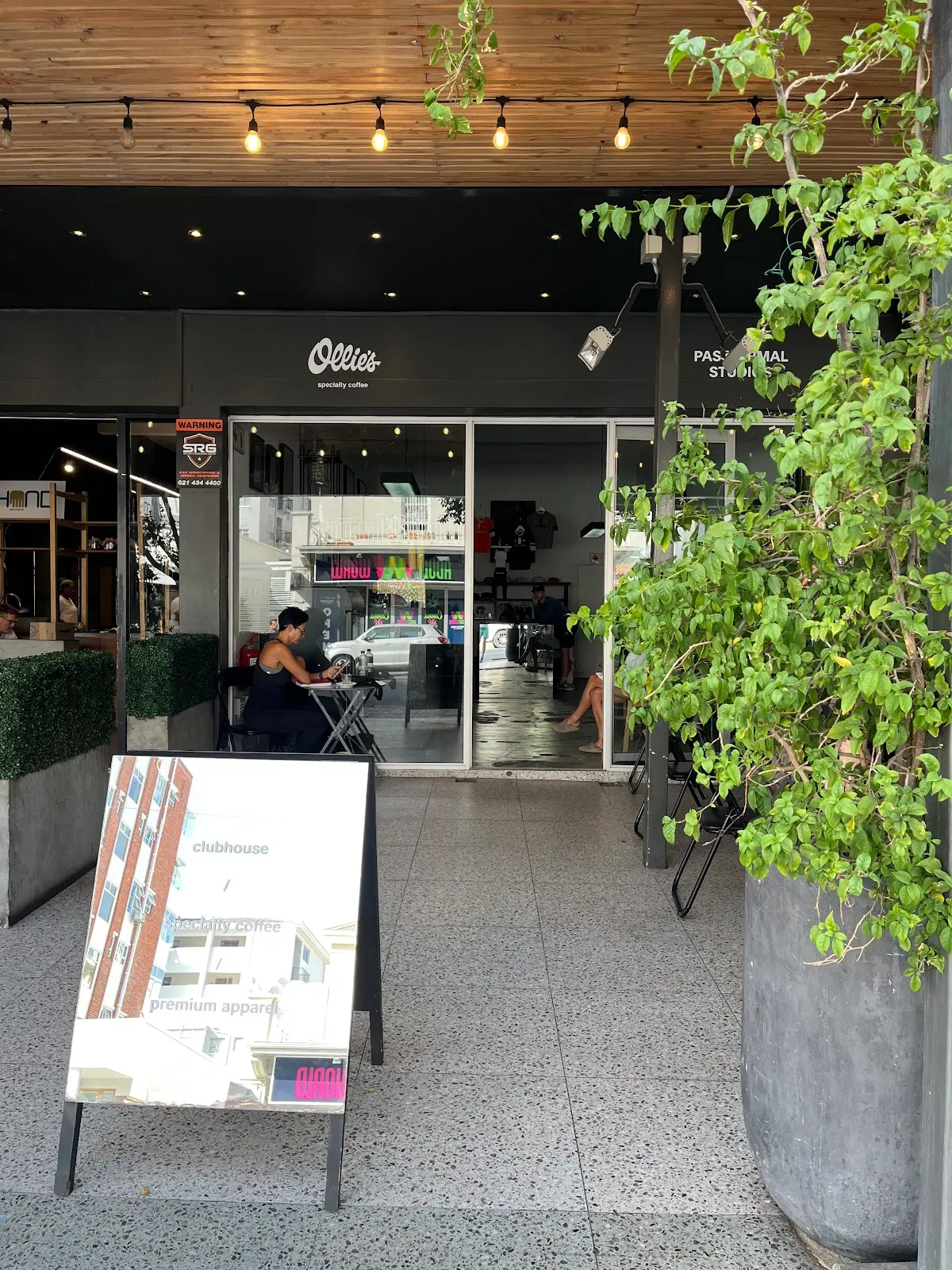 Ollies specialty coffee and Pas Normal Studios - OSCS clubhouse, photo 3