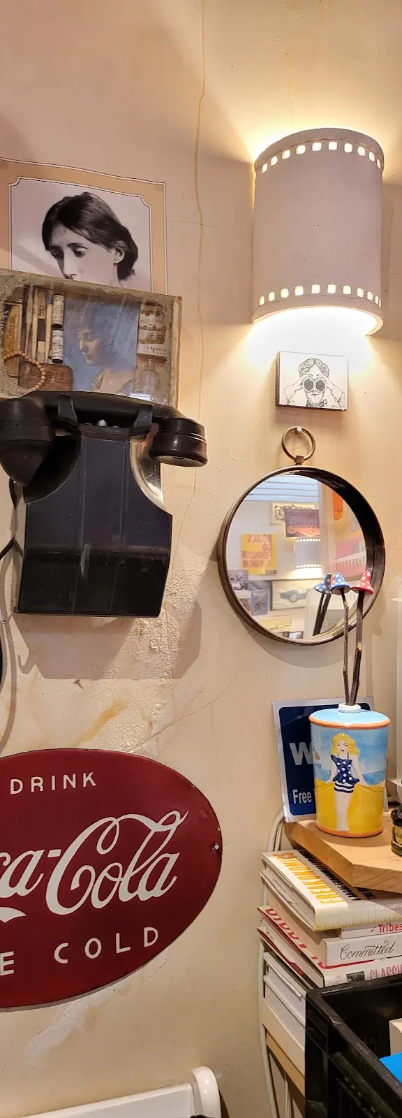 Paper Moon Book Shop, photo 10