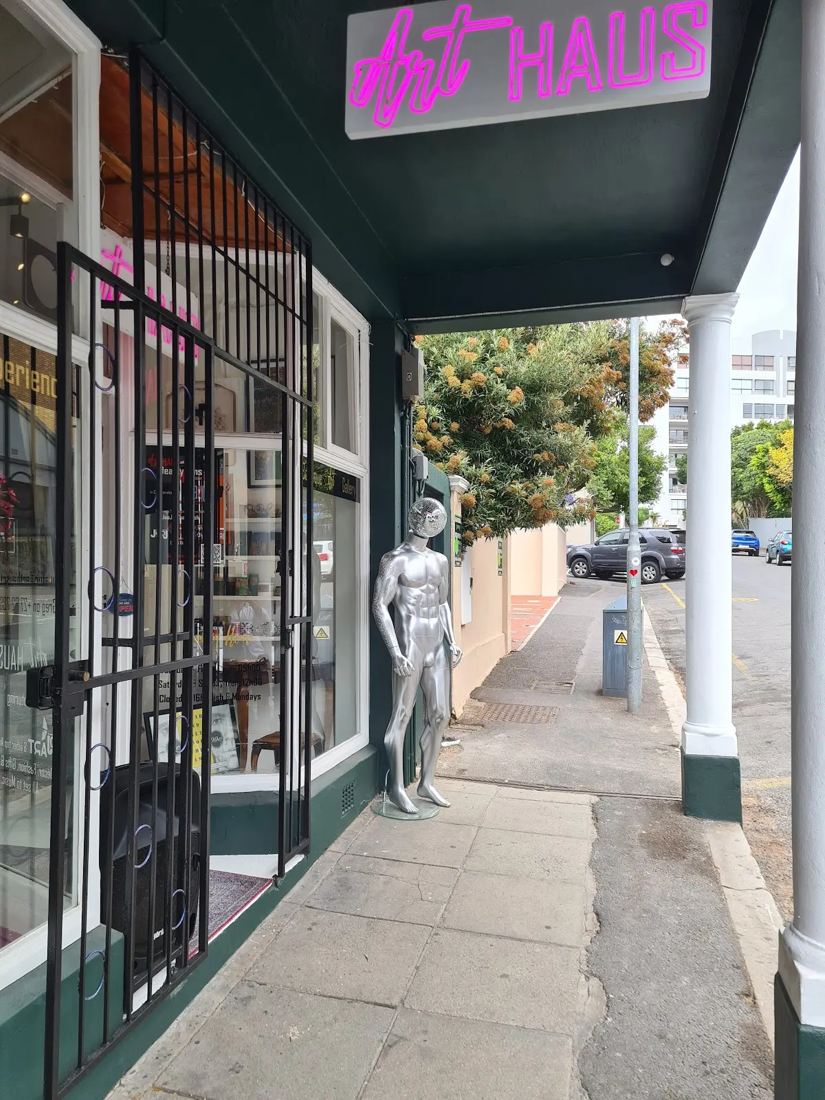 Art HAUS Sea Point Art Gallery, photo 9