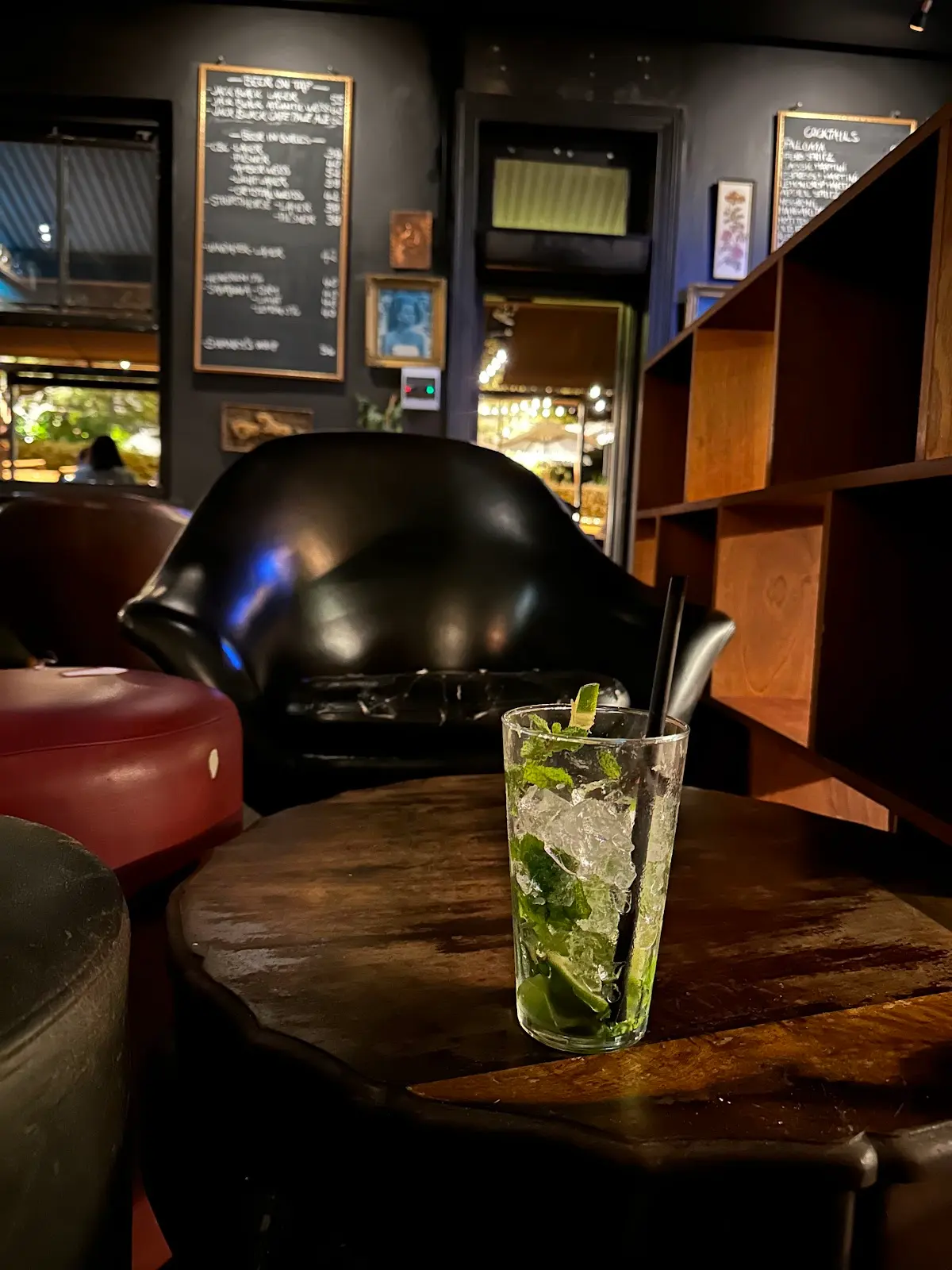 The Dark Horse, photo 9