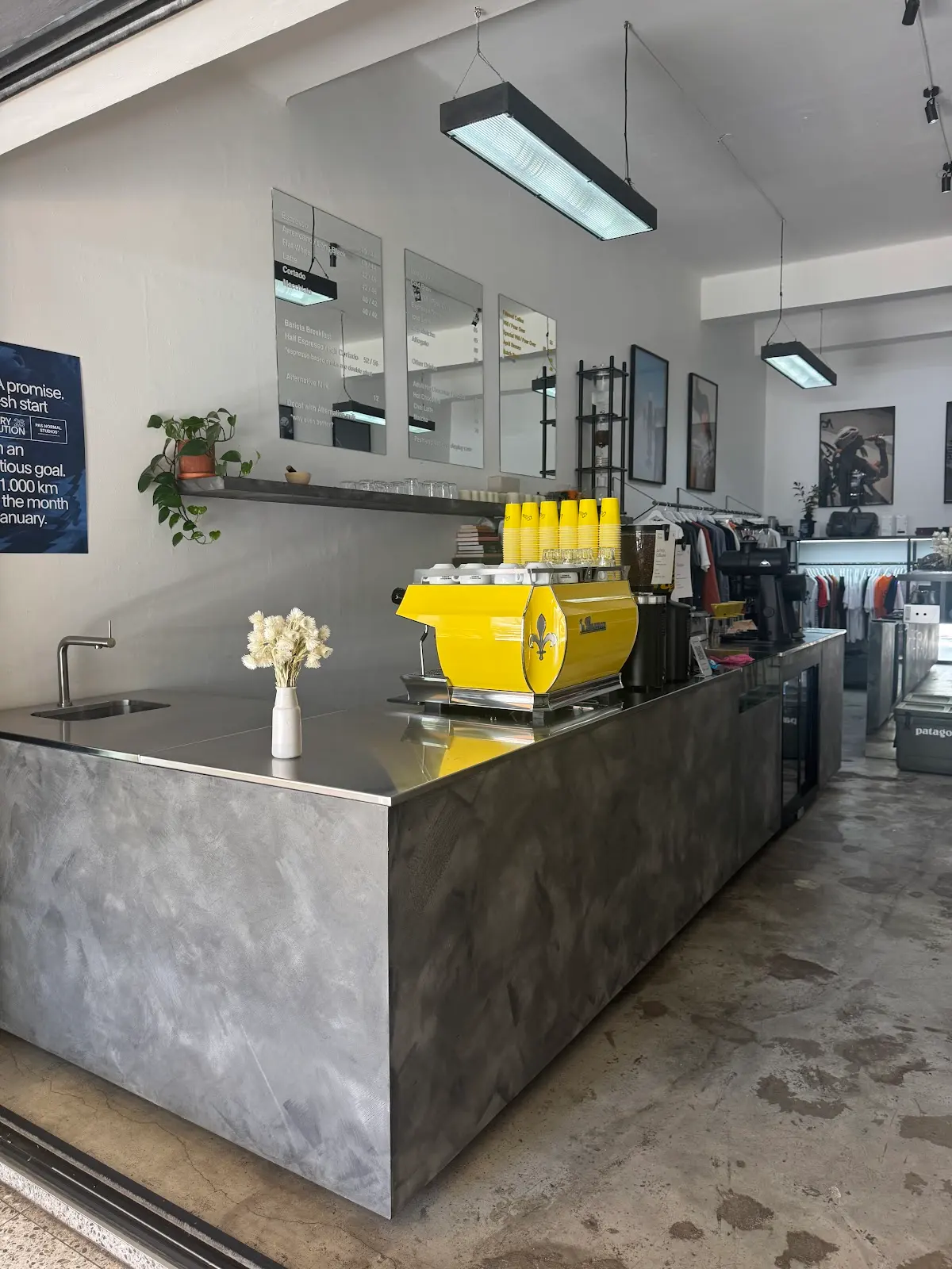Ollies specialty coffee and Pas Normal Studios - OSCS clubhouse
