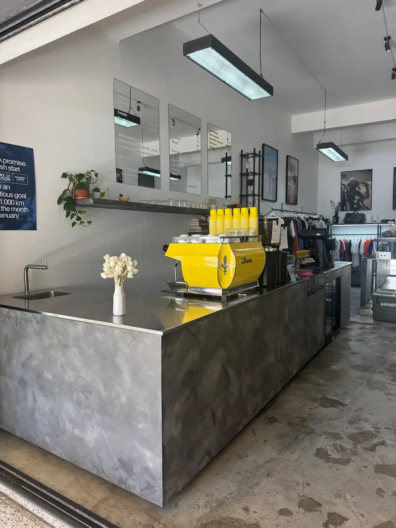 Ollies specialty coffee and Pas Normal Studios - OSCS clubhouse