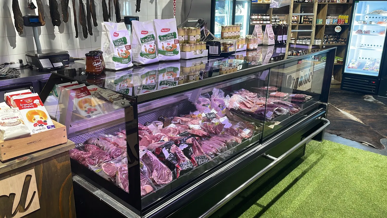 Bennett’s delicatessen in Old Constantia Village, Constantia, photo 5